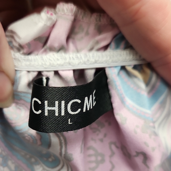 Colorful Paisley Blouse with Flowy Sleeves - Picture 2 of 4